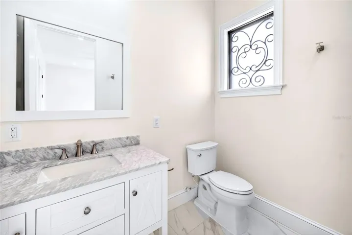 2ND BATHROOM