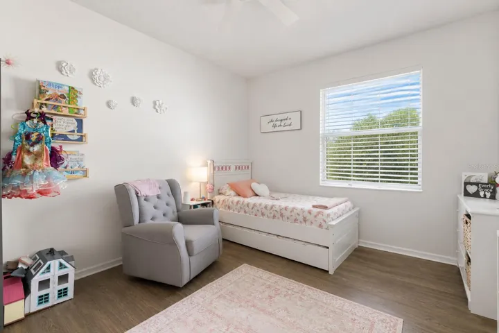 FLEXROOM THAT CAN BE CONVERTED INTO A BEDROOM