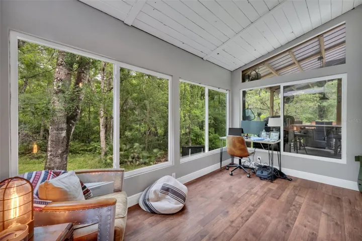 Sunroom/Office