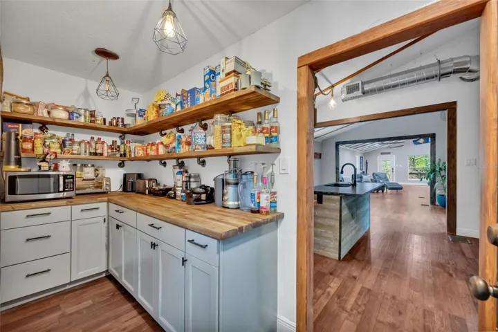 Butlers pantry