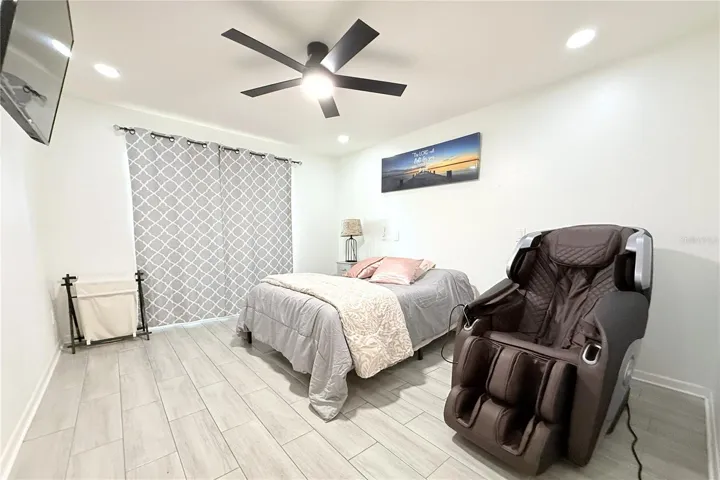 BEDROOM VIEW 3