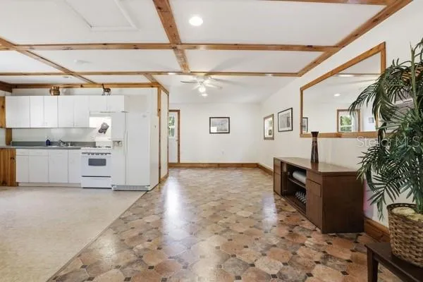 GH Studio Room