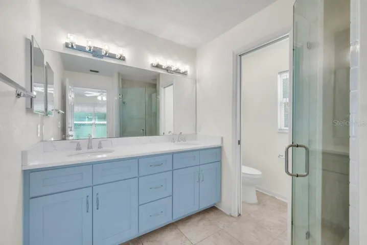 Ensuite bathroom