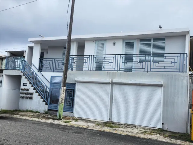 Exterior View Lealtad St.
