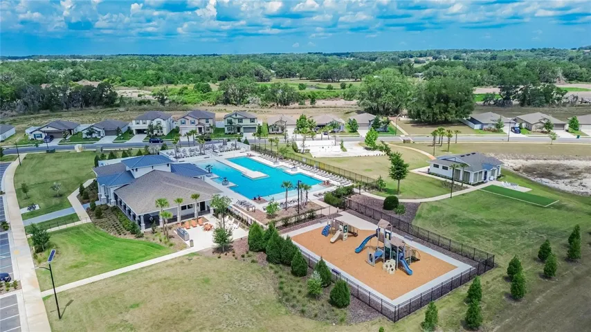 Park & Pool