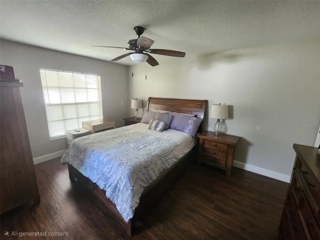 Owner's en-suite bedroom