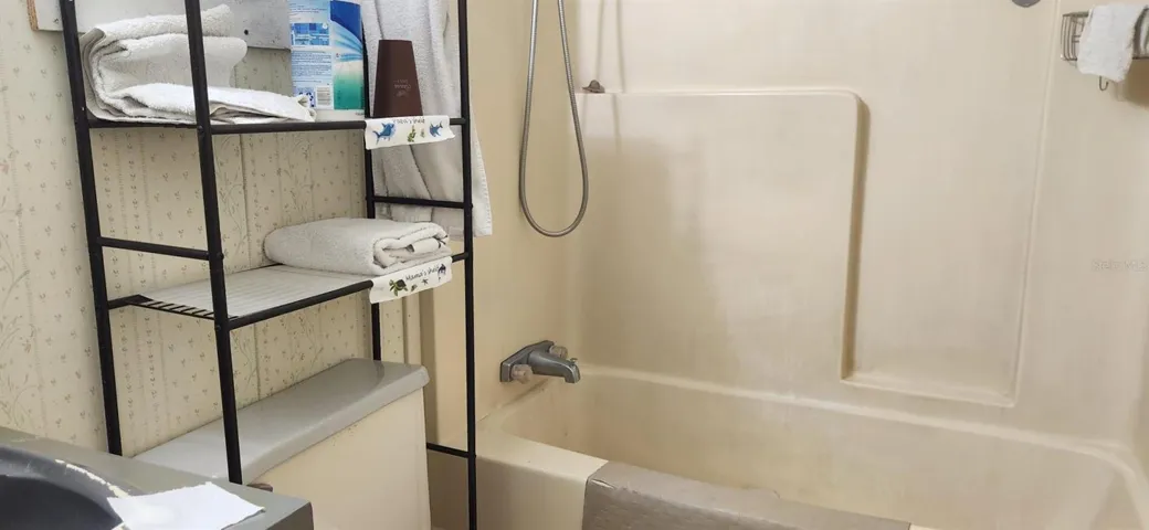 2nd Bathroom