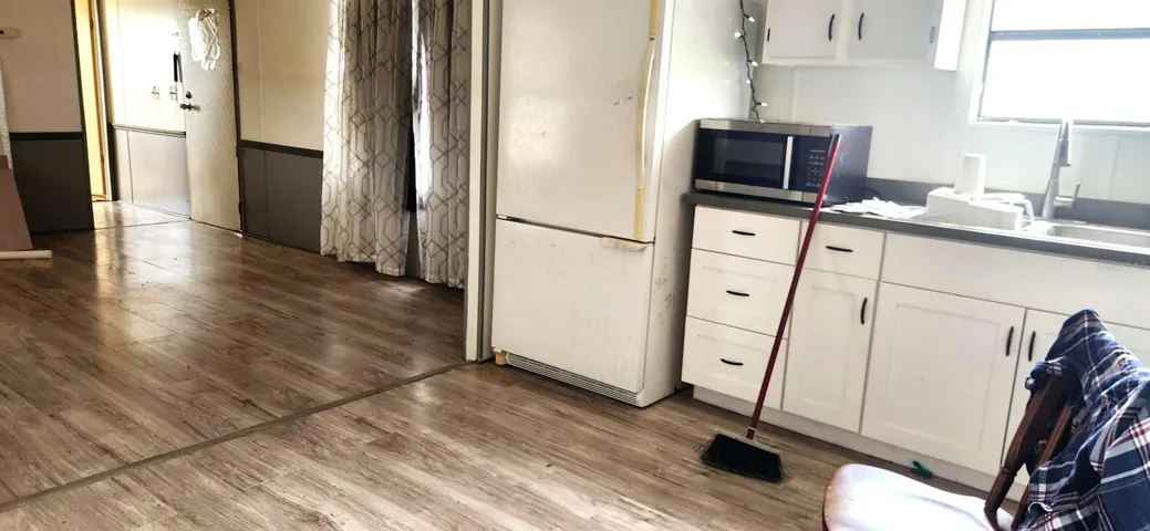 Kitchen to Family Room