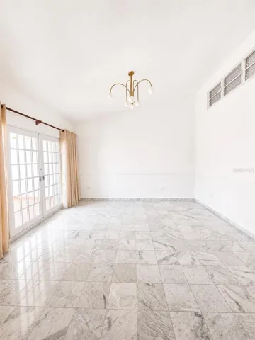 Family Room- Flex area
