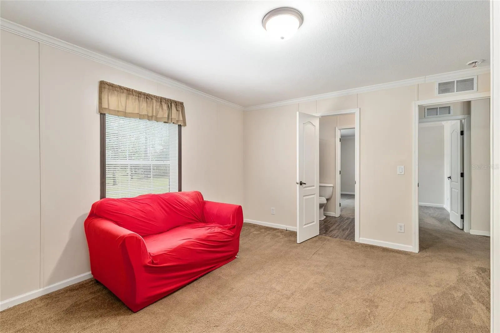 Jack & Jill bedroom