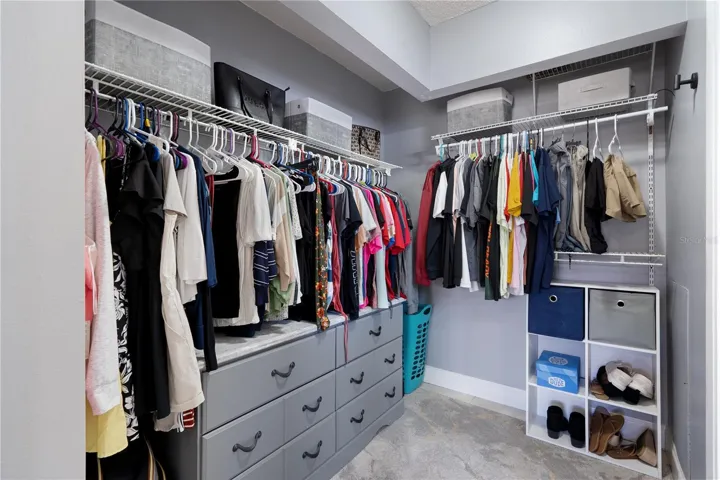 Walk In Closet