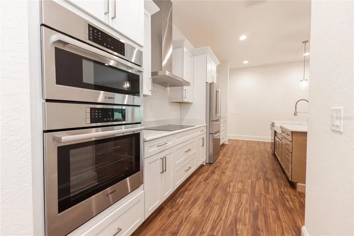 Bosch appliances throughout the kitcehn