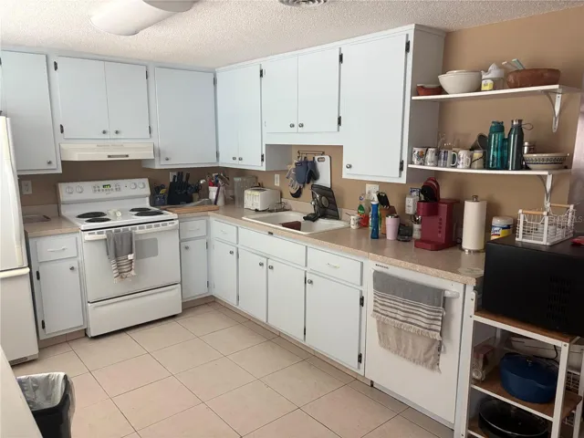 Kitchen fully furnished