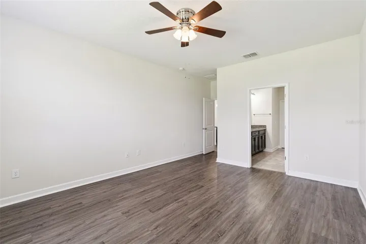 1st Floor primary Bedroom