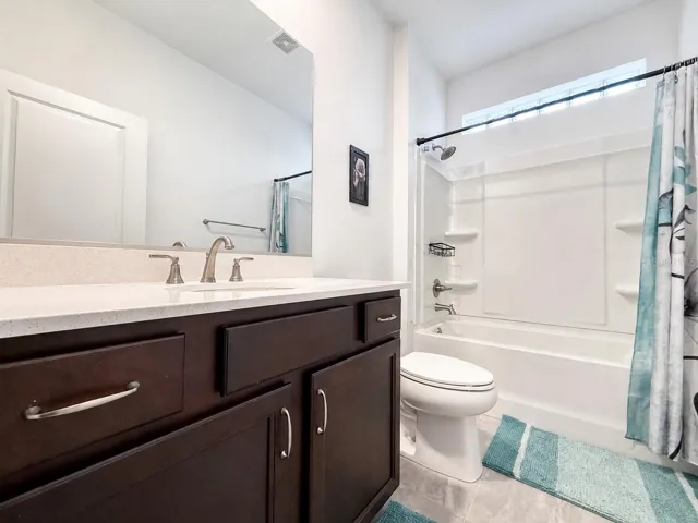 Bathroom 3 1st floor