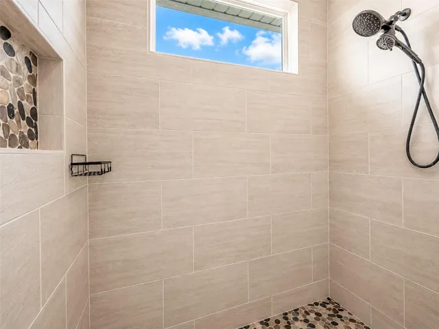 Primary shower