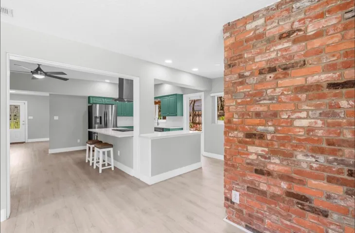 family rm, kitchen, dining rm