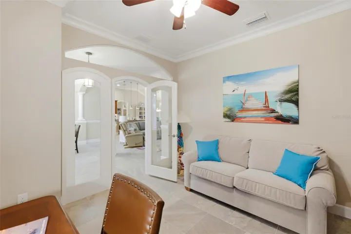 Den/office/study/bonus room