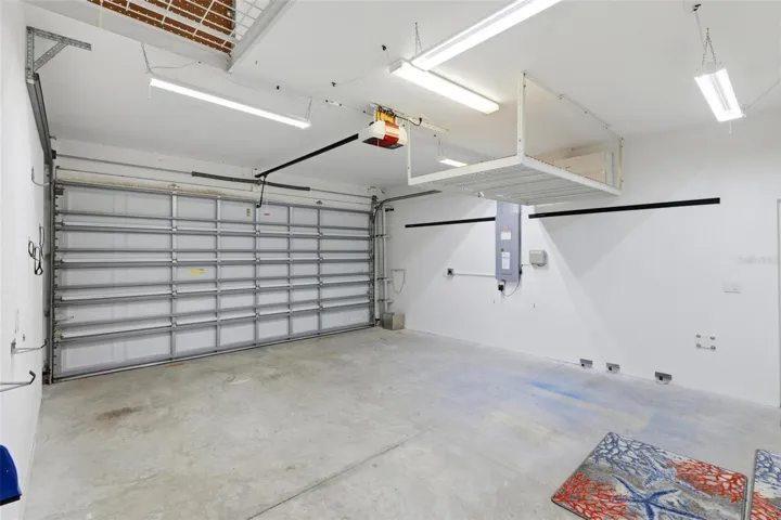 Room for 2 more vehicles!