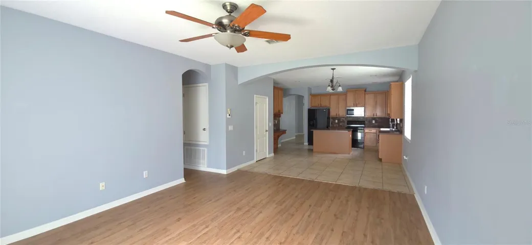 Family/Kitchen
