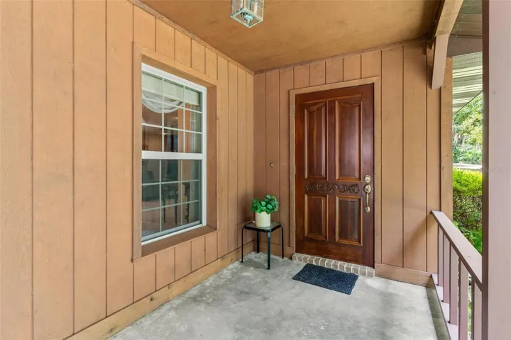 Front entrance....come inside!