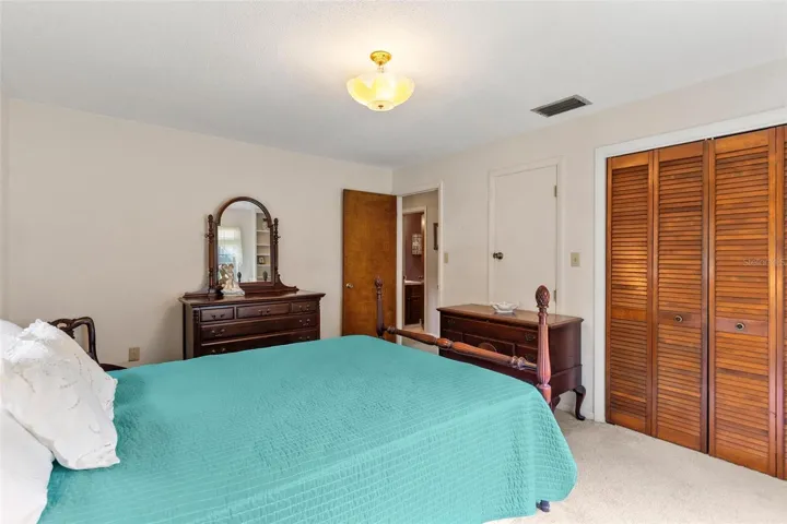 Large wall closet for clothing...