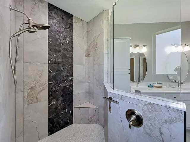 Awesome NEW walk in shower