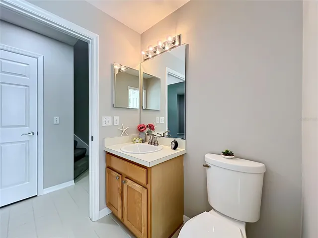 Alternate View of Pool Bath