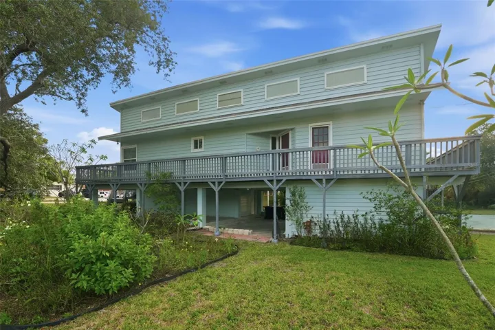 Welcome to 110 Georgia Ave. in Crystal Beach