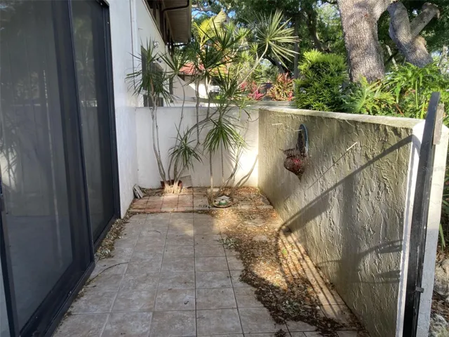 Front courtyard.