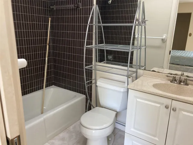 Master bath.