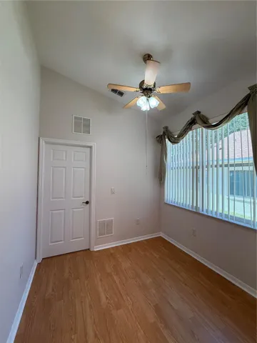 Eat-In Kitchen Area