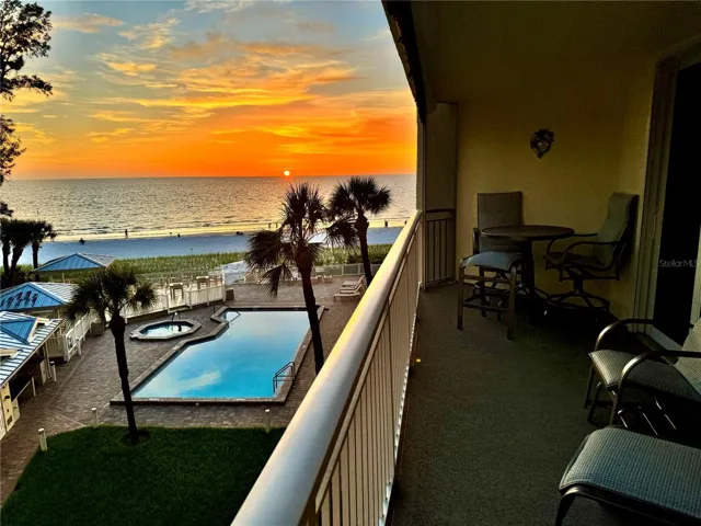 Spectacular Sunsets from #304 balcony, primary suite and livning area.