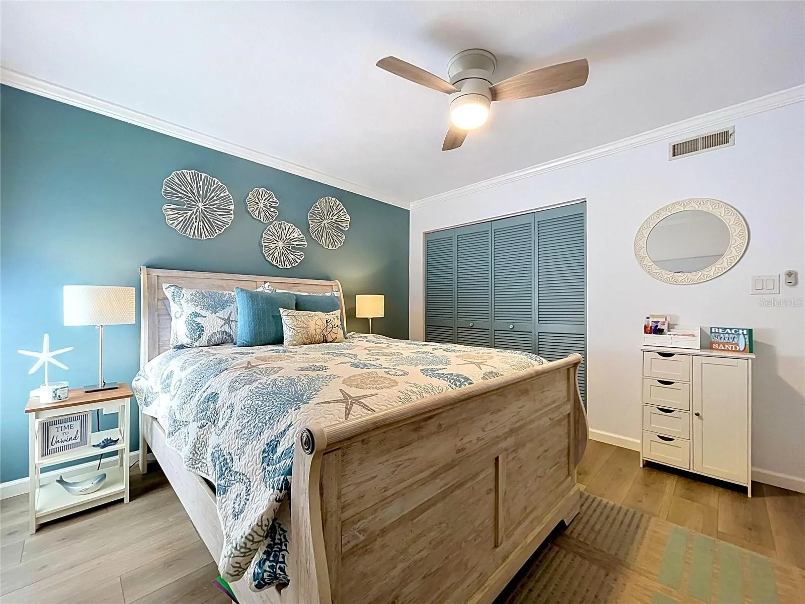 Guest bedroom