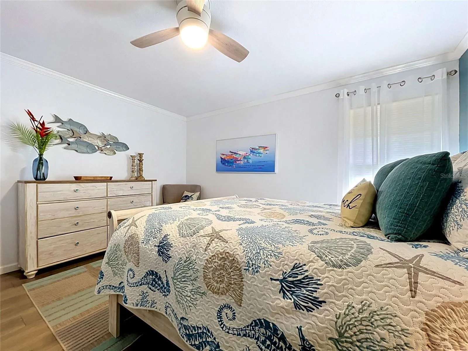 Guest bedroom