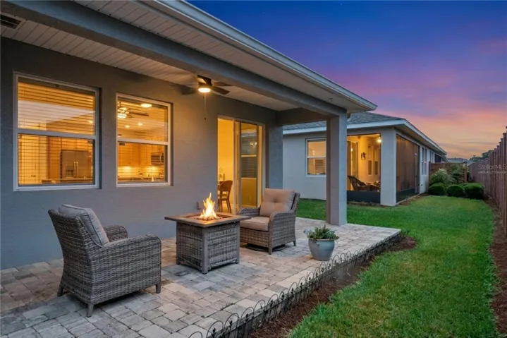 Virtually staged. The perfect spot to end your day!