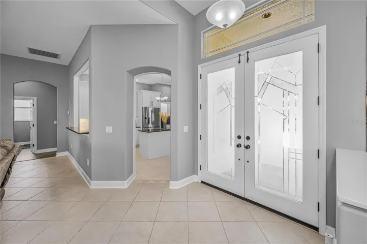 Foyer looking toward kitchen