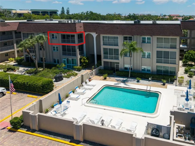Welcome to Venice Park.  Your unit is on the 3rd floor with the lanai facing west and  overlooking the pool.