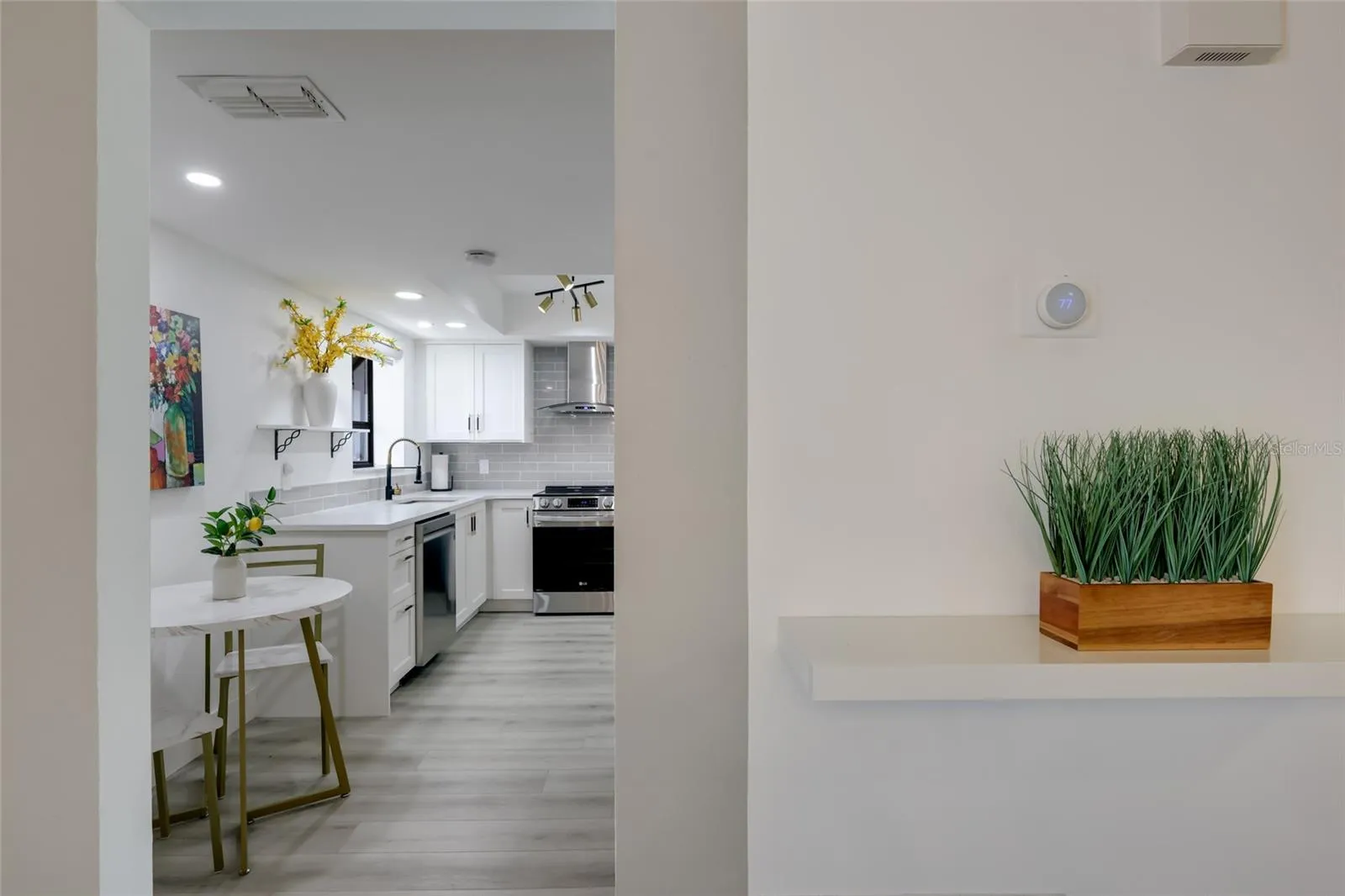 Kitchen Completely Updated in 2024!