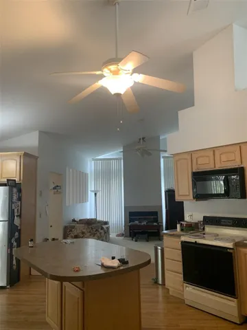Family / Kitchen Combo