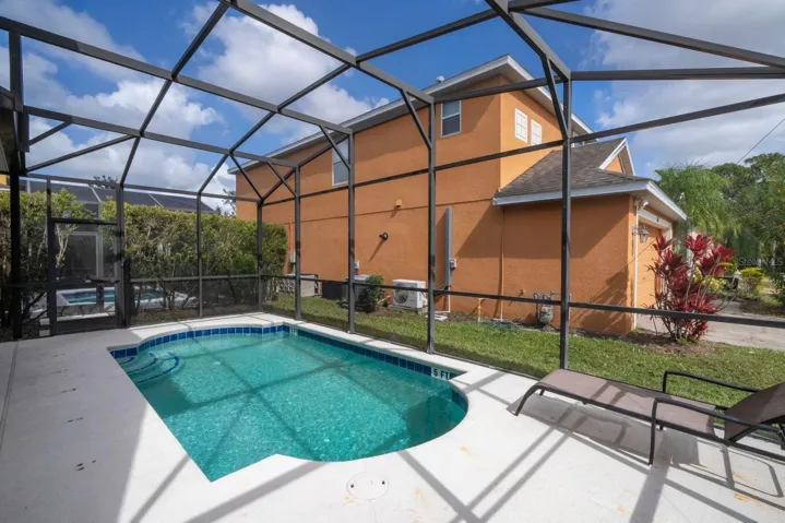 Private pool