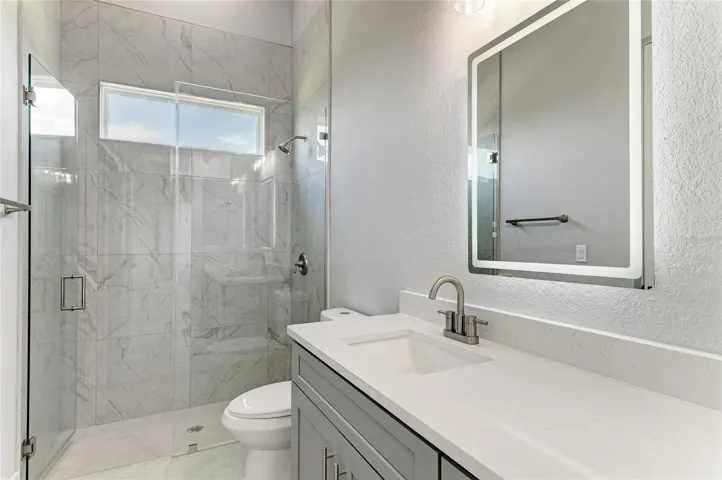 BATHOOM 2