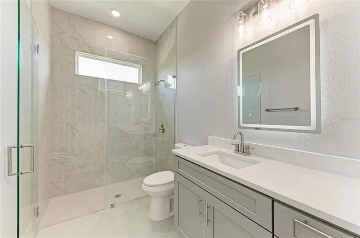 BATHOOM 3