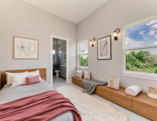 BEDROOM 4