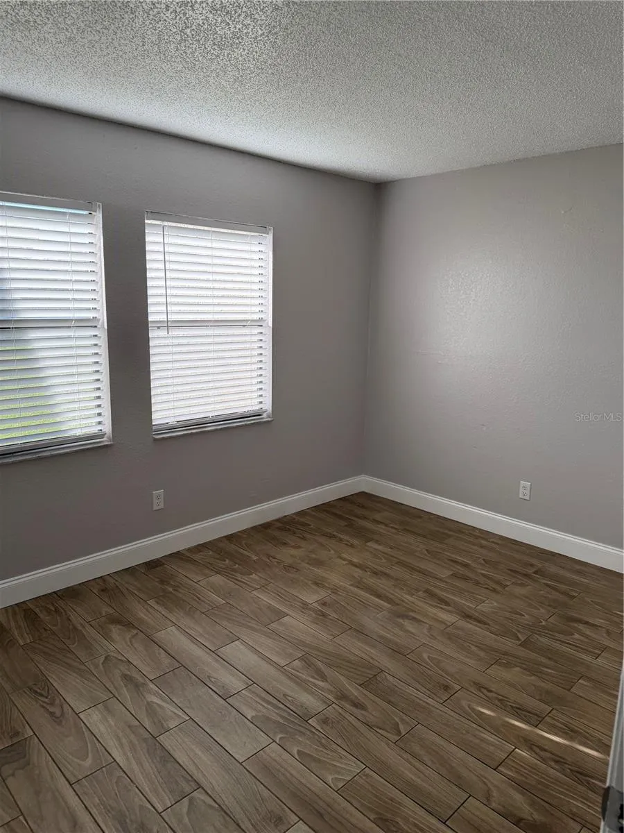 2 nd bedroom