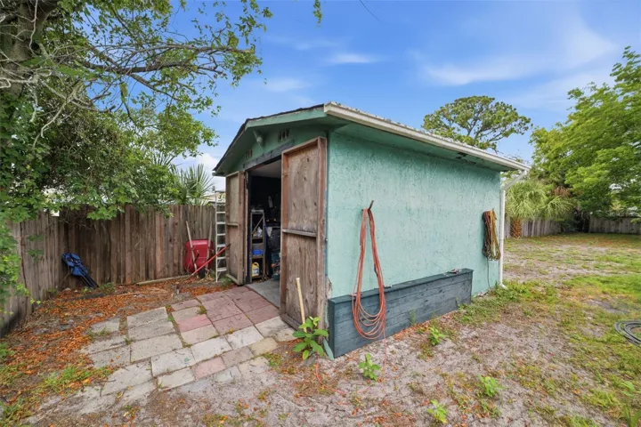 Shed