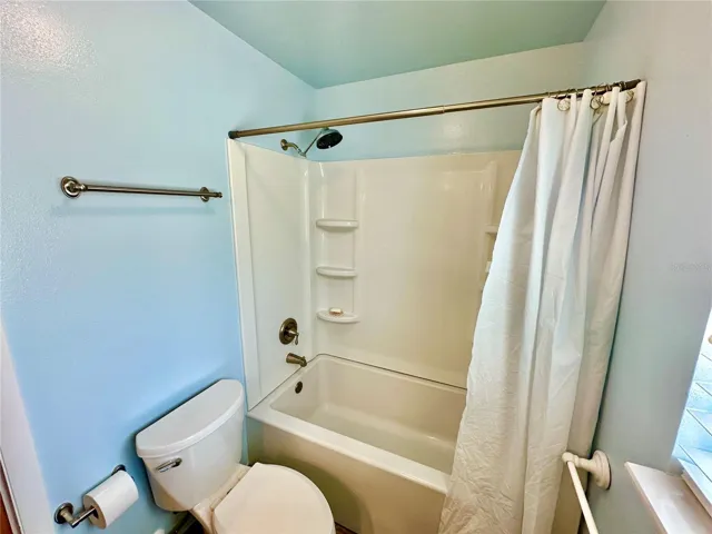 BATHROOM - 460 S DEERWOOD AVE, ORLANDO, FL 32825