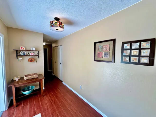 FOYER - 460 S DEERWOOD AVE, ORLANDO, FL 32825