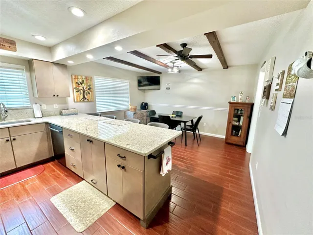 KITCHEN - 460 S DEERWOOD AVE, ORLANDO, FL 32825