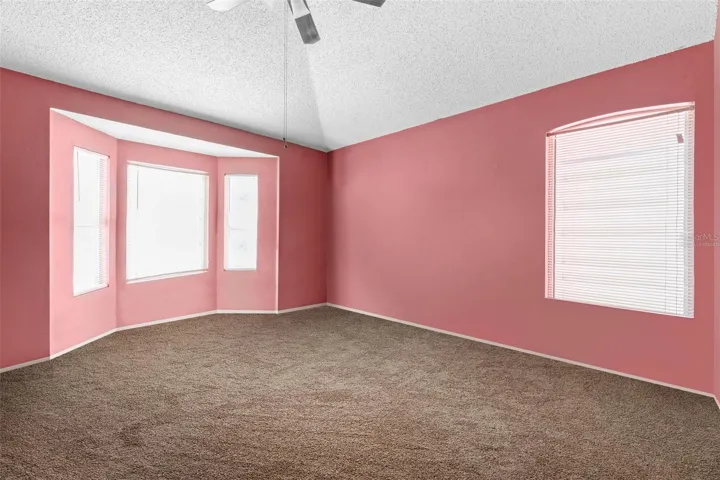 VIRTUALLY STAGED PRIMARY ROOM